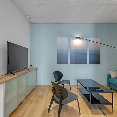 Bright Apartment In The Heart Of The City! Reykjavik Bagian luar foto