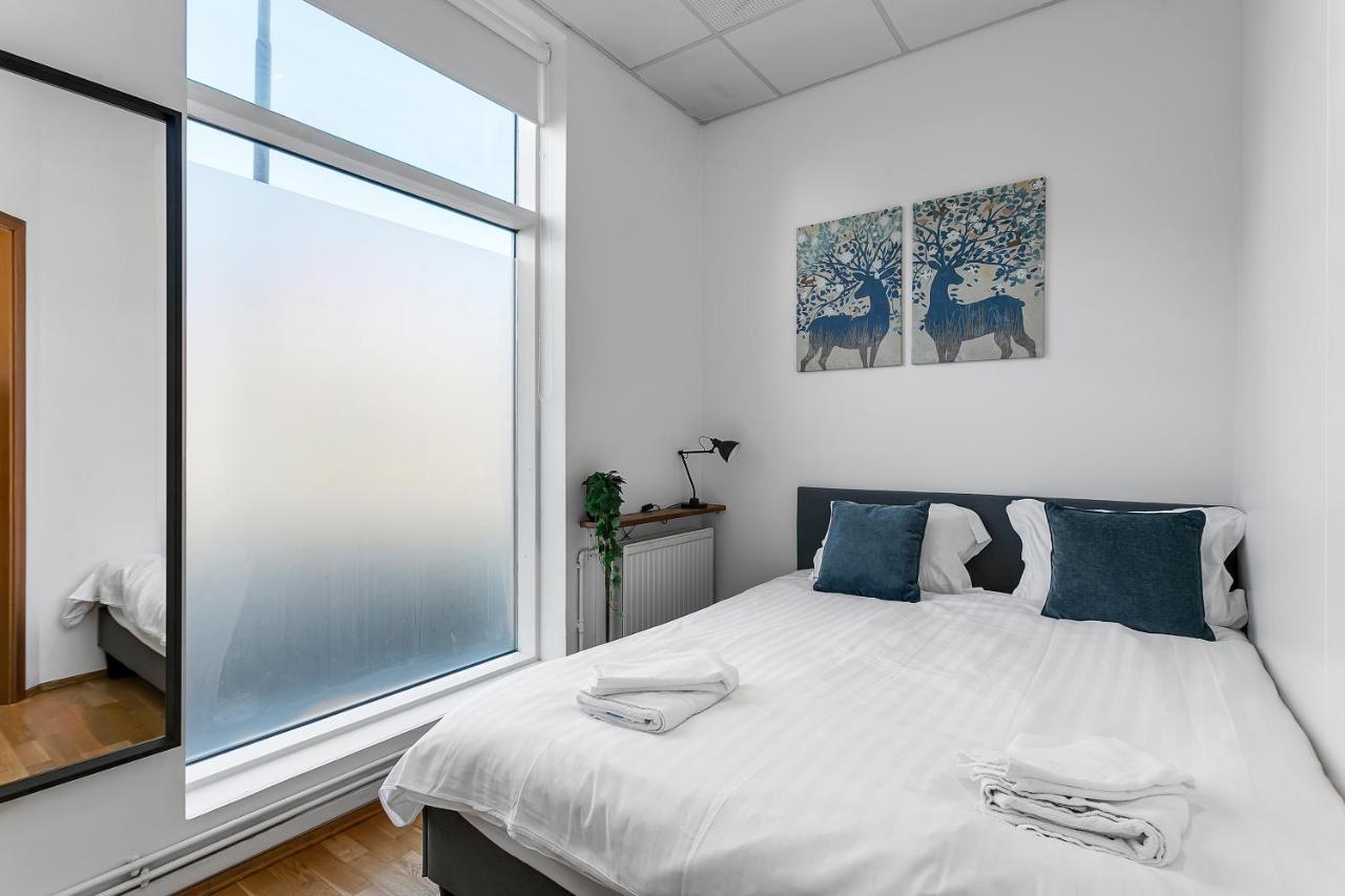 Bright Apartment In The Heart Of The City! Reykjavik Bagian luar foto